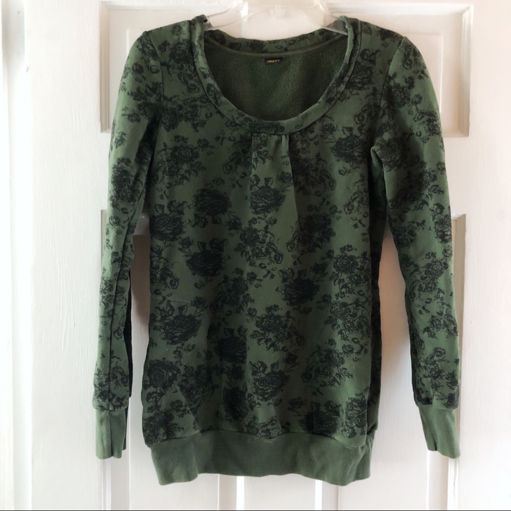 GENTLE FAWN Fleece Lined Floral Sweater
